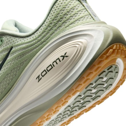 Nike Vomero Plus Road-Running Shoes - Men's 6