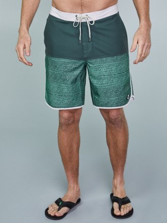 Vuori Cruise Board Shorts Men's 18.5" Outseam REI Coop
