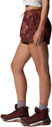 Mountain Hardwear Shade Lite 3" Shorts - Women's 5