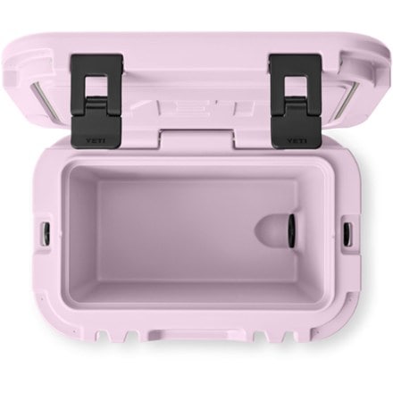 YETI Roadie 15 Cooler 3