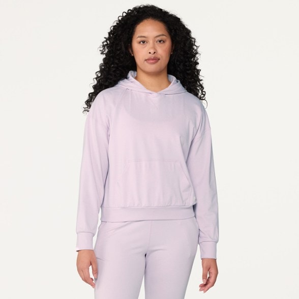 Model info: Height: 5'9" | Chest: 32b | Waist: 30 | Wearing size: M