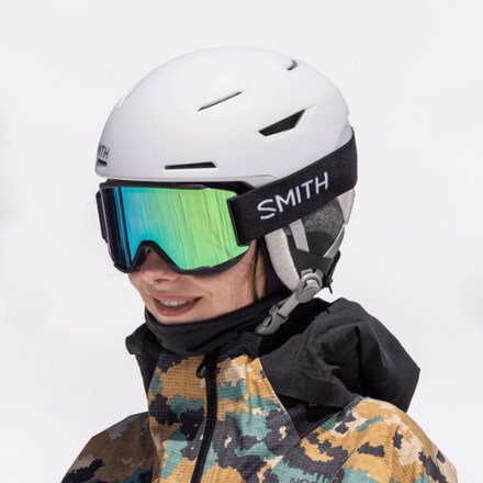Location Image for I/O MAG S ChromaPop Snow Goggles with gogglesoc