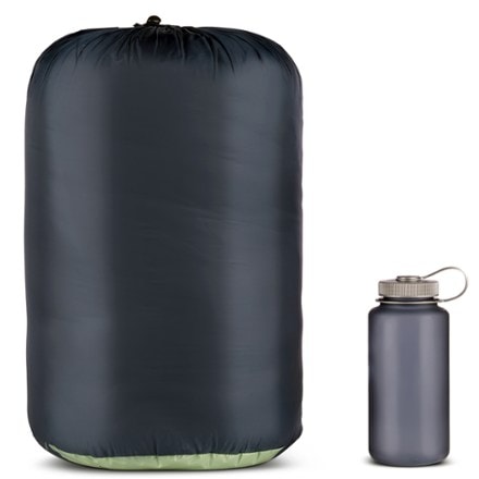 Kelty Eclipse 15 Sleeping Bag 32 fl. oz. water bottle not included