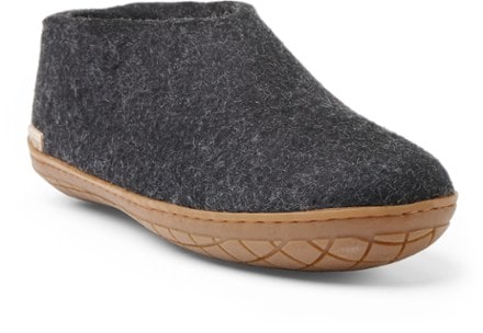 glerups Model AR Shoes - Women's 3/4 view (Charcoal)