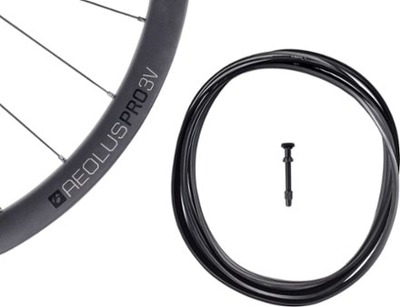Bontrager Aeolus Pro 3V TLR Disc Road Wheel 6
