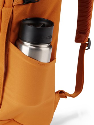 Fjallraven Ulvo 23 Pack Water bottle pocket (Water bottle sold separately) (Red Gold)