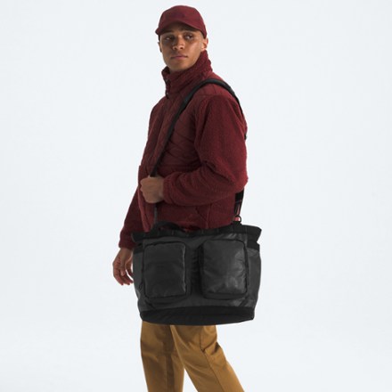 The North Face Base Camp Voyager Tote 3
