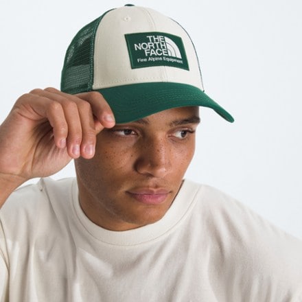 The North Face Mudder Trucker Hat 1