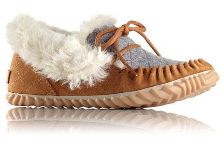 sorel women's out n about bootie slippers