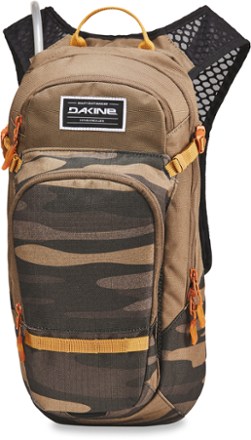 dakine session hydration pack
