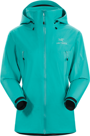 Arc'teryx Beta LT Jacket - Women's Expert Review [2023] 