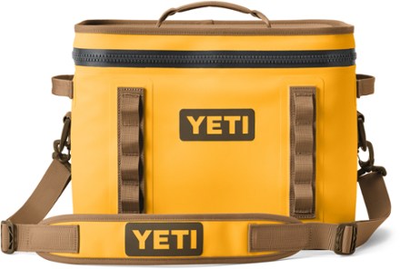 Yeti Hopper Flip 8 Soft Cooler : Canady`s