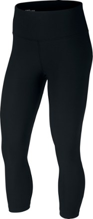 nike sculpt hyper tight fit crop