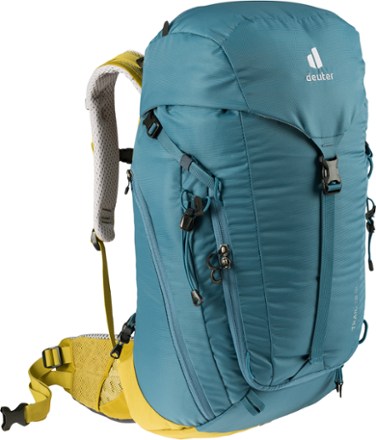 Best Daypacks for Women: How To Choose The Right One For Your Hike