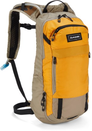 dakine syncline 16l pack