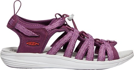 keen open toe sandals
