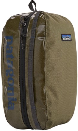 rei patagonia black hole cube