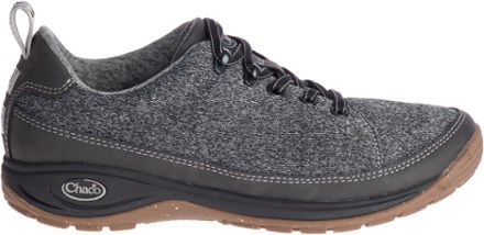 chaco tennis shoes womens