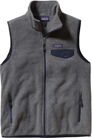 black patagonia fleece jacket