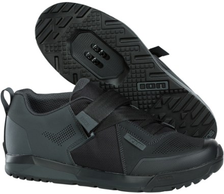 rei biking shoes