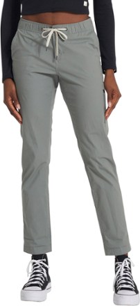 ladies outdoor pants