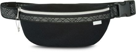 chacos fanny pack