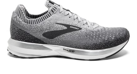 brooks white running shoes