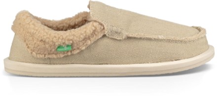 stores that sell sanuks near me