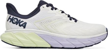 rei outlet hoka