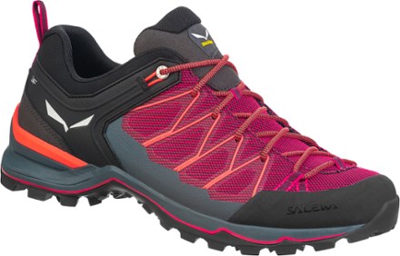 pink hiking shoes