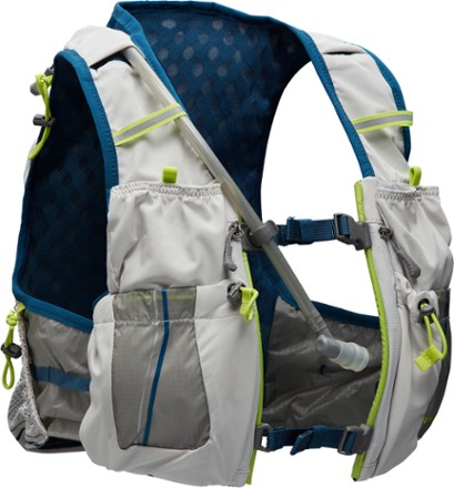 NATHAN ネイサン ベイパーエアレス 7L ウィメンズ VaporAiress 3.0 7 Liter Women's Hydration Pack – Nathan Sports
