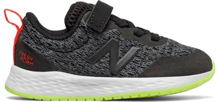 new balance kids runners