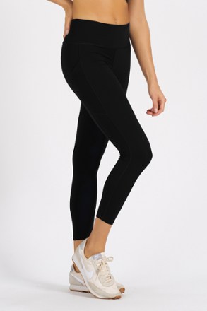 Vuori Stride Legging – The Shoe Room