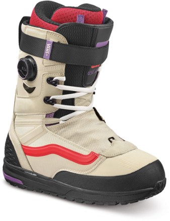 2021 vans snowboard boots