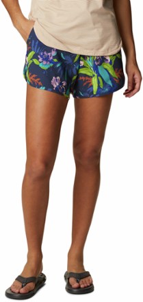 Bogata Bay Stretch Print Shorts - Women's