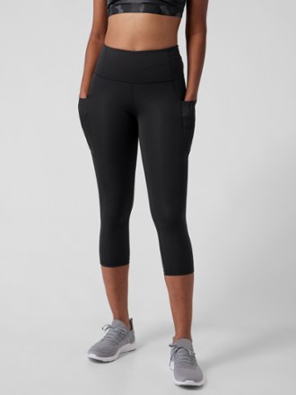 New Athleta Elation Capri Plus Size 1X 1XL Navy Yoga Workout Casual Legging