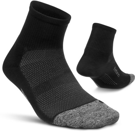 Feetures Elite Light Cushion Quarter Socks 0