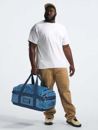 north face base camp voyager duffel 62l
