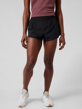 Hustle 3" Shorts - Women's