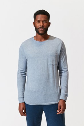 Durable Long-Sleeve Pocket Crew T-Shirt - Men's