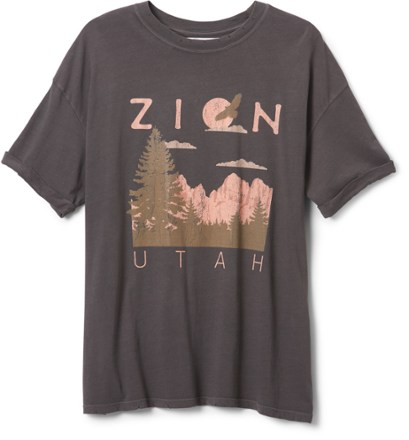 Zion Graphic Boyfriend T-Shirt - Women's