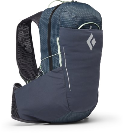 Below is the newest version of Black Diamond Pursuit 15 Pack - Women's