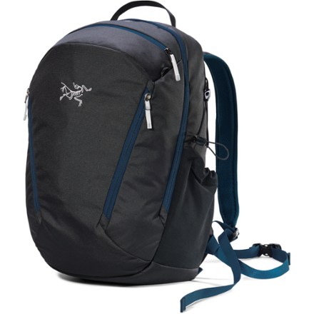 ARC’TERYX / MANTIS 26 BACKPACK Arc'teryx Mantis 26: Review - The Perfect Pack