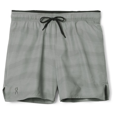 On Trail 4.5" Shorts - Women's