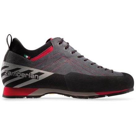 There's a newer version of Zamberlan 227 El Cap RR Approach Shoes - Men's