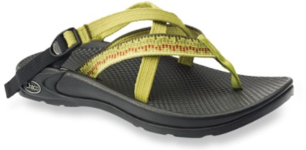 chaco hip thong
