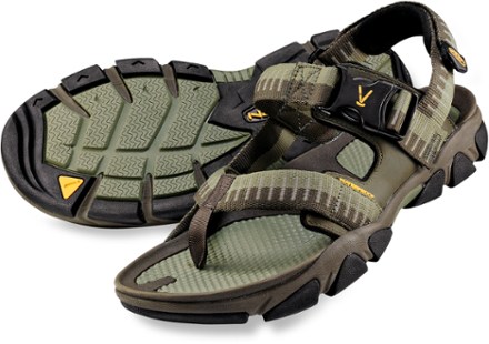 rei mens water sandals