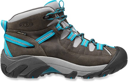 difference between keen targhee 2 and 3