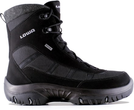 lowa winter shoes