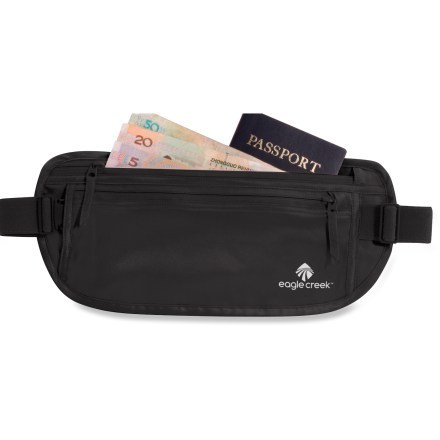 how to wear a money belt